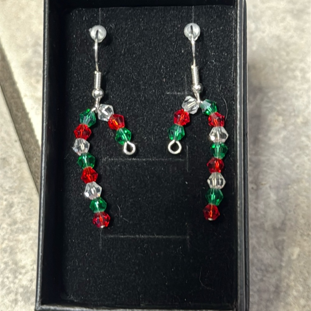 NEW Candy Cane Holiday Christmas Dangling Earrings in Gift Box
